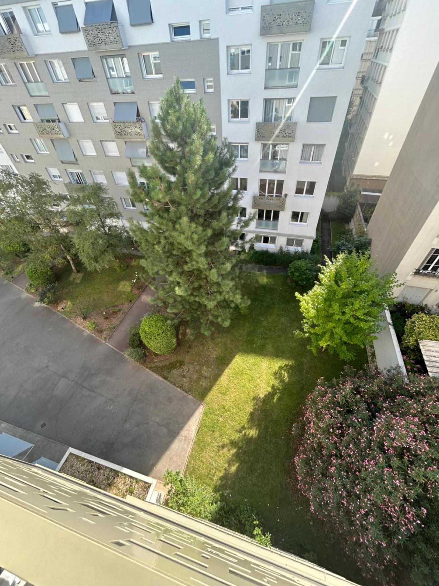 Appartement Meuble Tres Bien Situe Boulogne-Billancourt Esterno foto